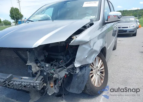 2013 Chrysler Town & Country Limited from USA, damaged, VIN 2C4RC1GG1DR753619